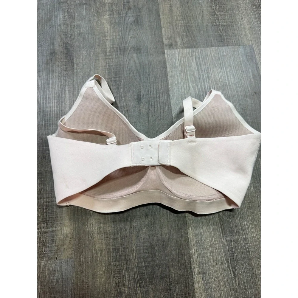 Nike Dri-FIT High Support Sports Bra Pale Pink Molded Cups Size Small (C-E)